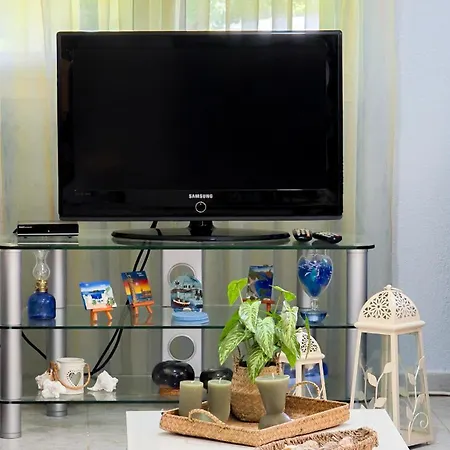 Vakantiehuis Potidaia The Garden Oasis Summer House