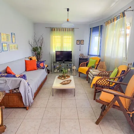 Vakantiehuis Potidaia The Garden Oasis Summer House Nea Poteidaia