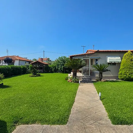 Dom wakacyjny Potidaia The Garden Oasis Summer House