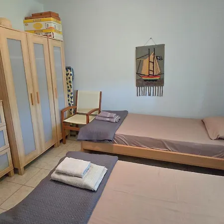 Dom wakacyjny Potidaia The Garden Oasis Summer House *