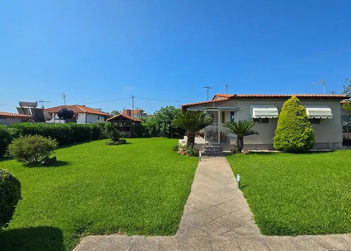Σπίτι διακοπών Potidaia The Garden Oasis Summer House