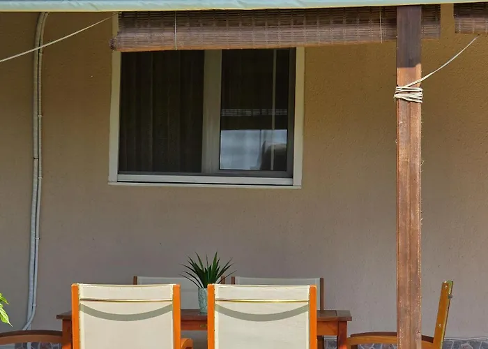 Σπίτι διακοπών Potidaia The Garden Oasis Summer House Νέα Ποτίδαια